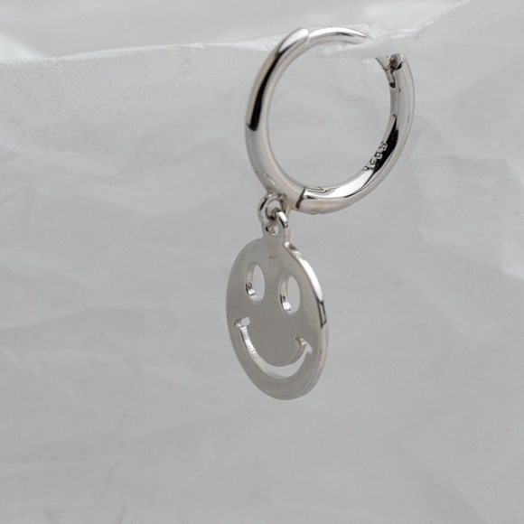 925 Sterling Silver Smiley Face Hoop Earrings - Picture 5 of 5